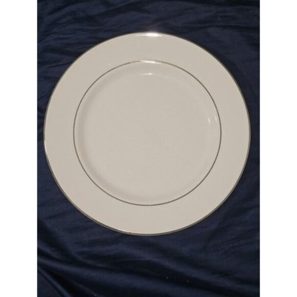 Totally Today Dinner Plate All White Gold Trim & Inner Band - Picture 1 of 12